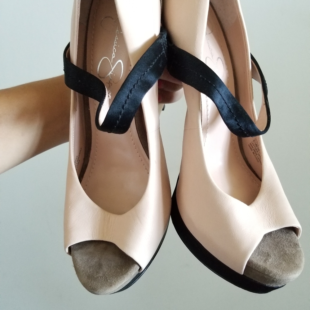 Jessica Simpson heels - Picture 6 of 7